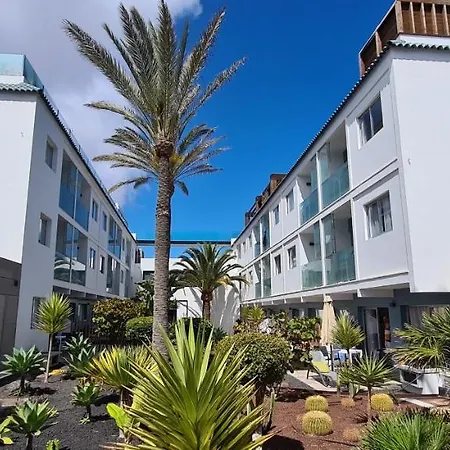 Cool Near Pool & Ac 1 Aparthotel