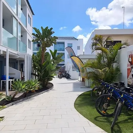 Cool Near Pool & Ac 1