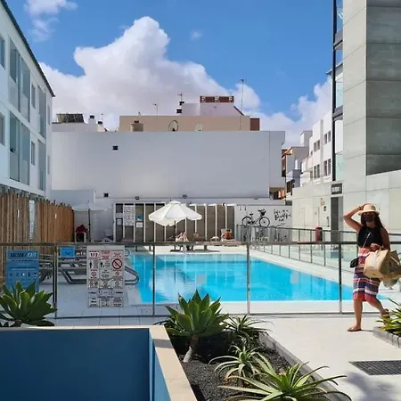 Cool Near Pool & Ac 1 Aparthotel *